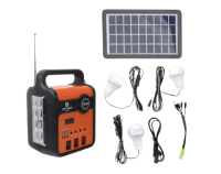 Zdjęcie generatora solarnego z panelem solarnym, zestawem żarówek oraz przewodami